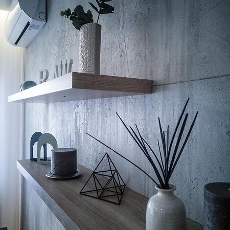 Raw Industrial City Apartment Szabadka Kültér fotó